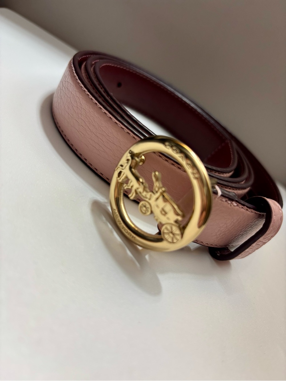 COACH AUTHENTIC BEAUTIFUL PINK BELL 🌸 NEW WITHOUT TAGS.
